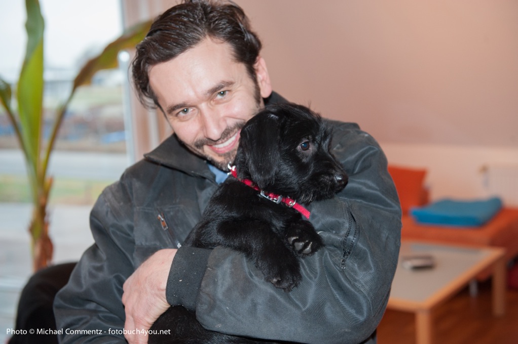 Micky hat 17 Geschwister aus einem Wurf 2012